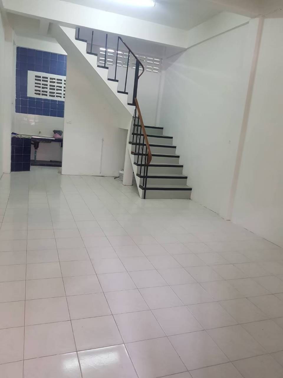 ขายด่วนบ้าน3ชั้นครึ่ง ซอยวัดทองสุทธาราม เขตบางซื่อ กรุงเทพมหานคร